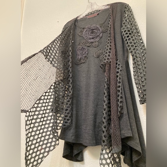 Pretty Angel asymmetrical mesh embellished whimsigoth long sleeve tunic - Picture 6 of 10